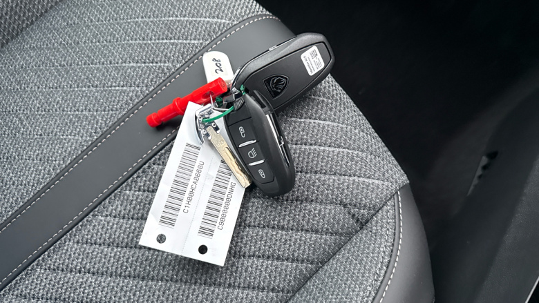 Peugeot 208 100kW Allure 50kWh 5dr Auto Electric Hatchback